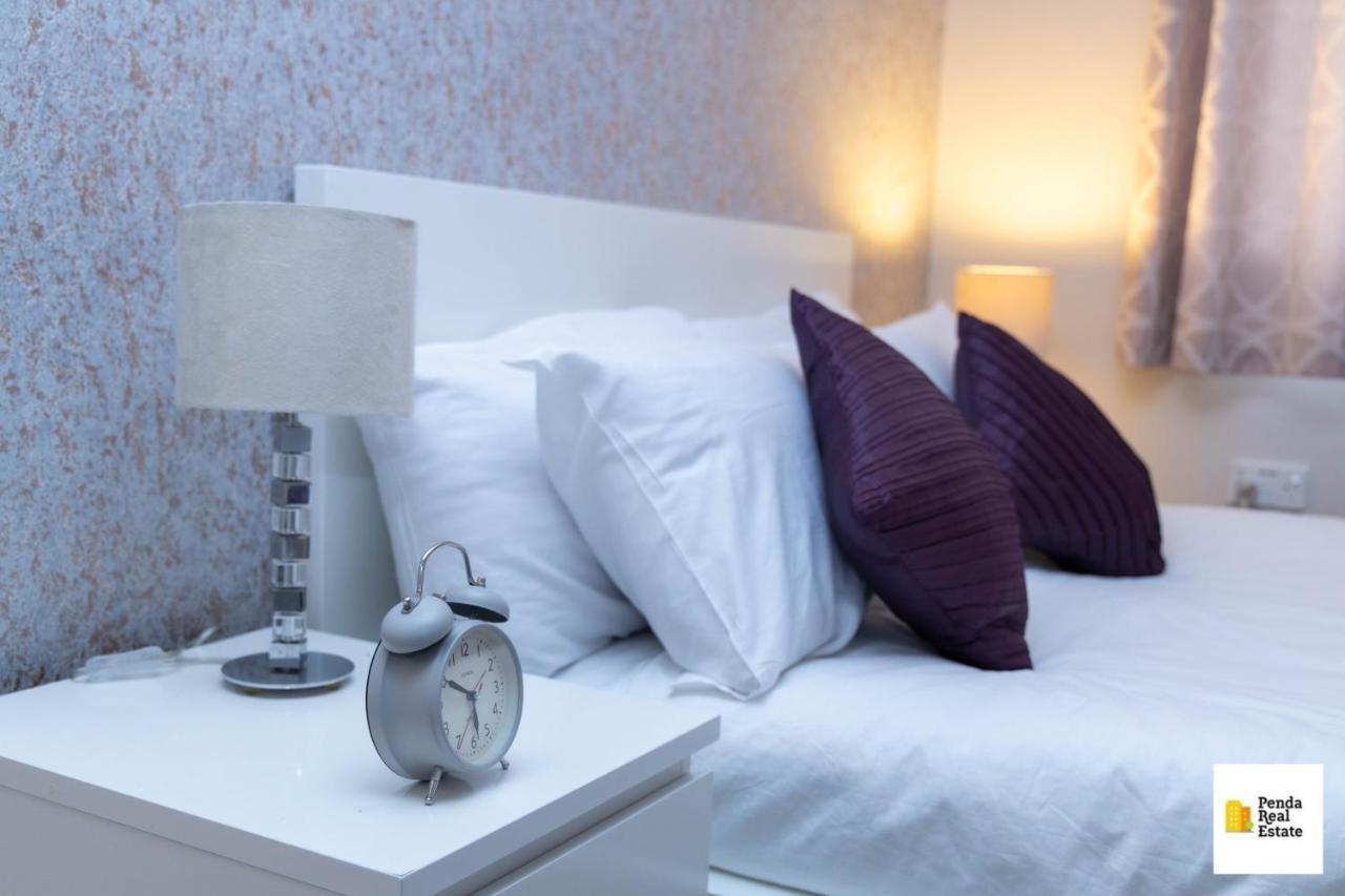 Penda Contractor And Leisure Guests Nottingham Villa Ngoại thất bức ảnh