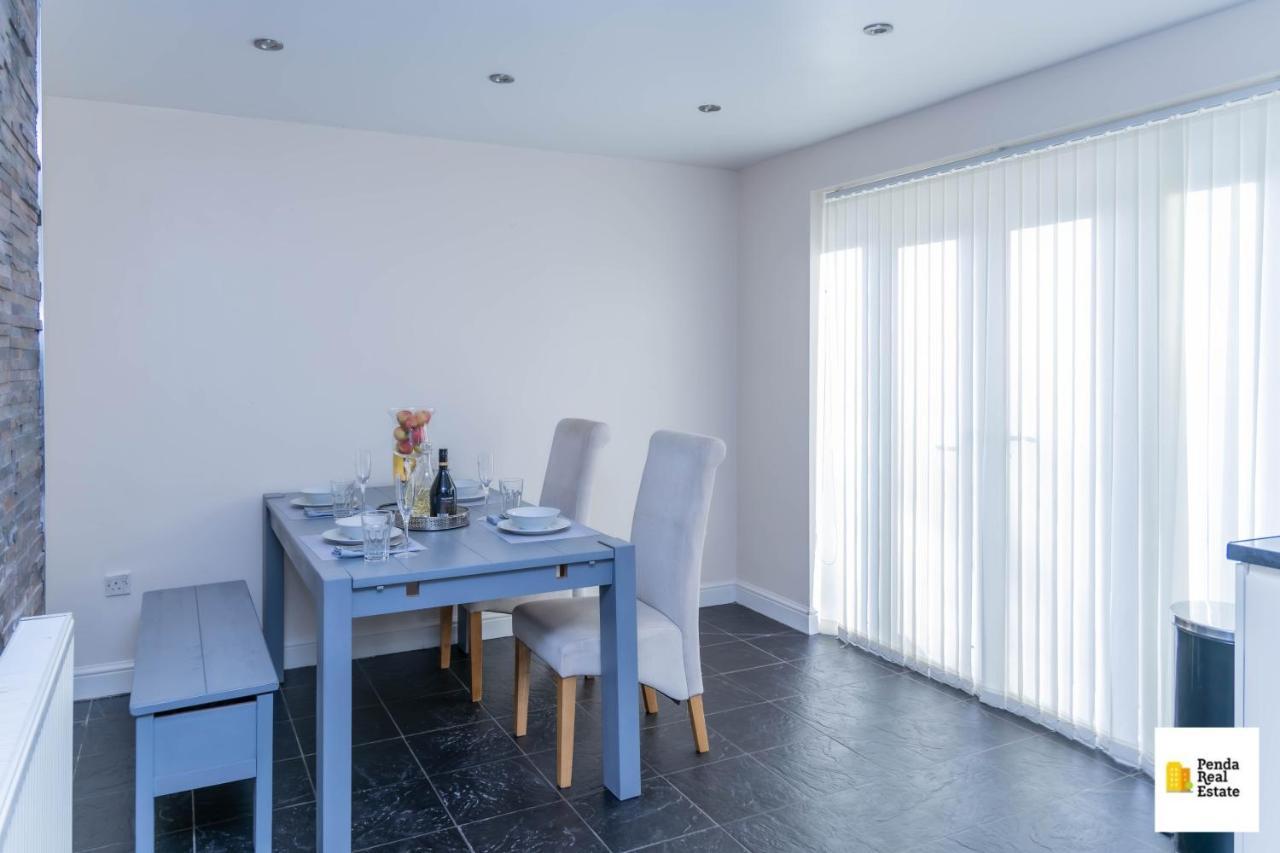 Penda Contractor And Leisure Guests Nottingham Villa Ngoại thất bức ảnh