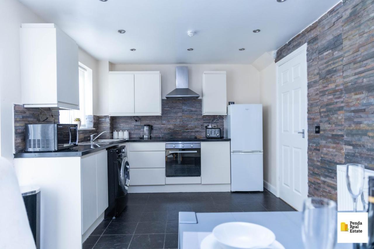 Penda Contractor And Leisure Guests Nottingham Villa Ngoại thất bức ảnh
